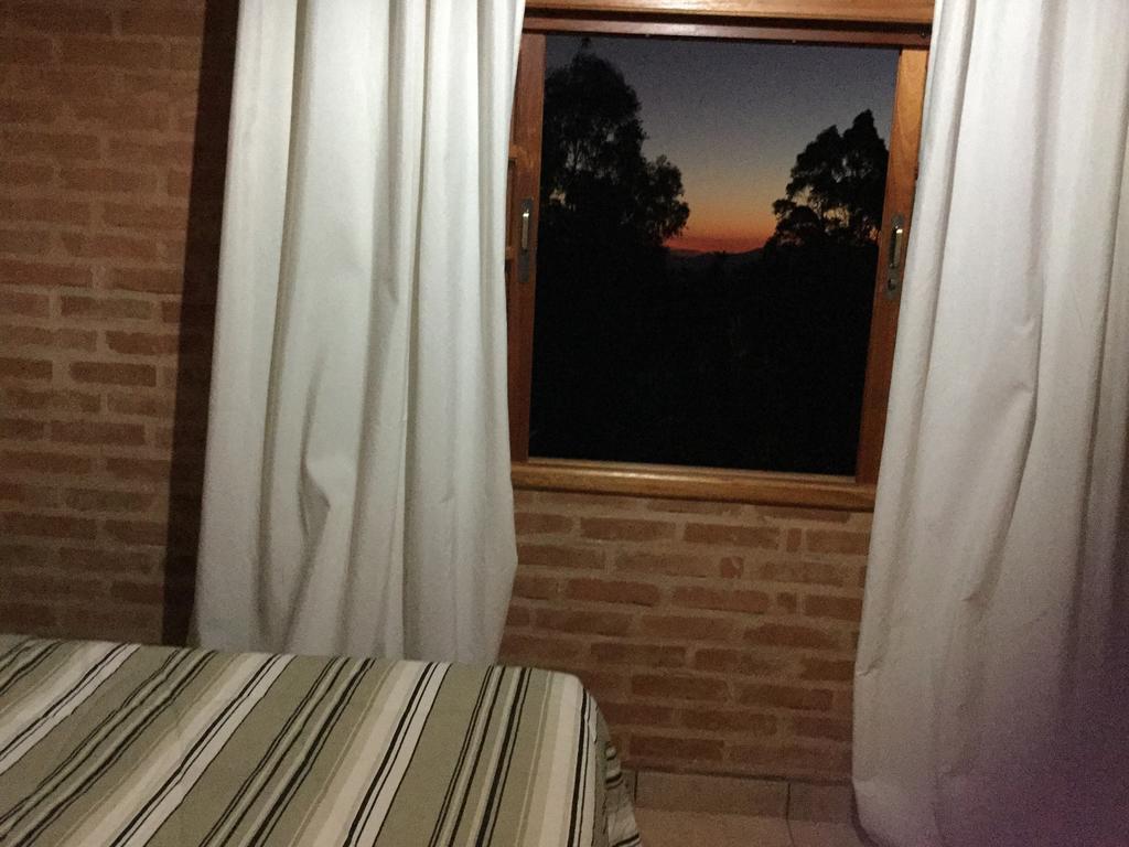 Abrigo Da Reserva Otel Santo Antônio do Pinhal Oda fotoğraf